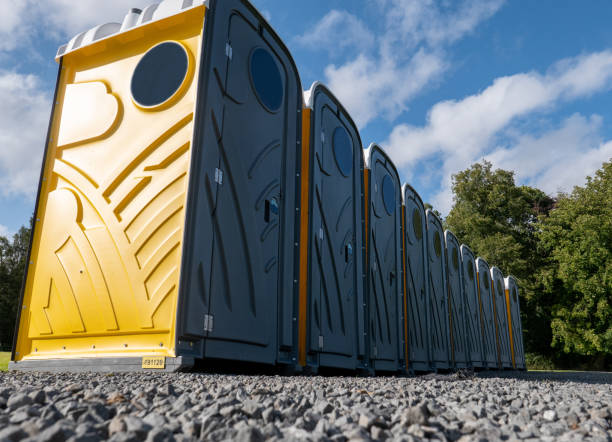 Best Restroom Trailer for Weddings  in Kissee Mills, MO